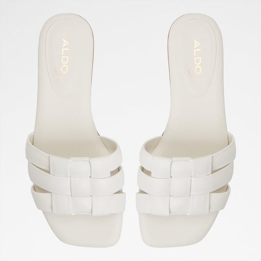 Gotosandal - White