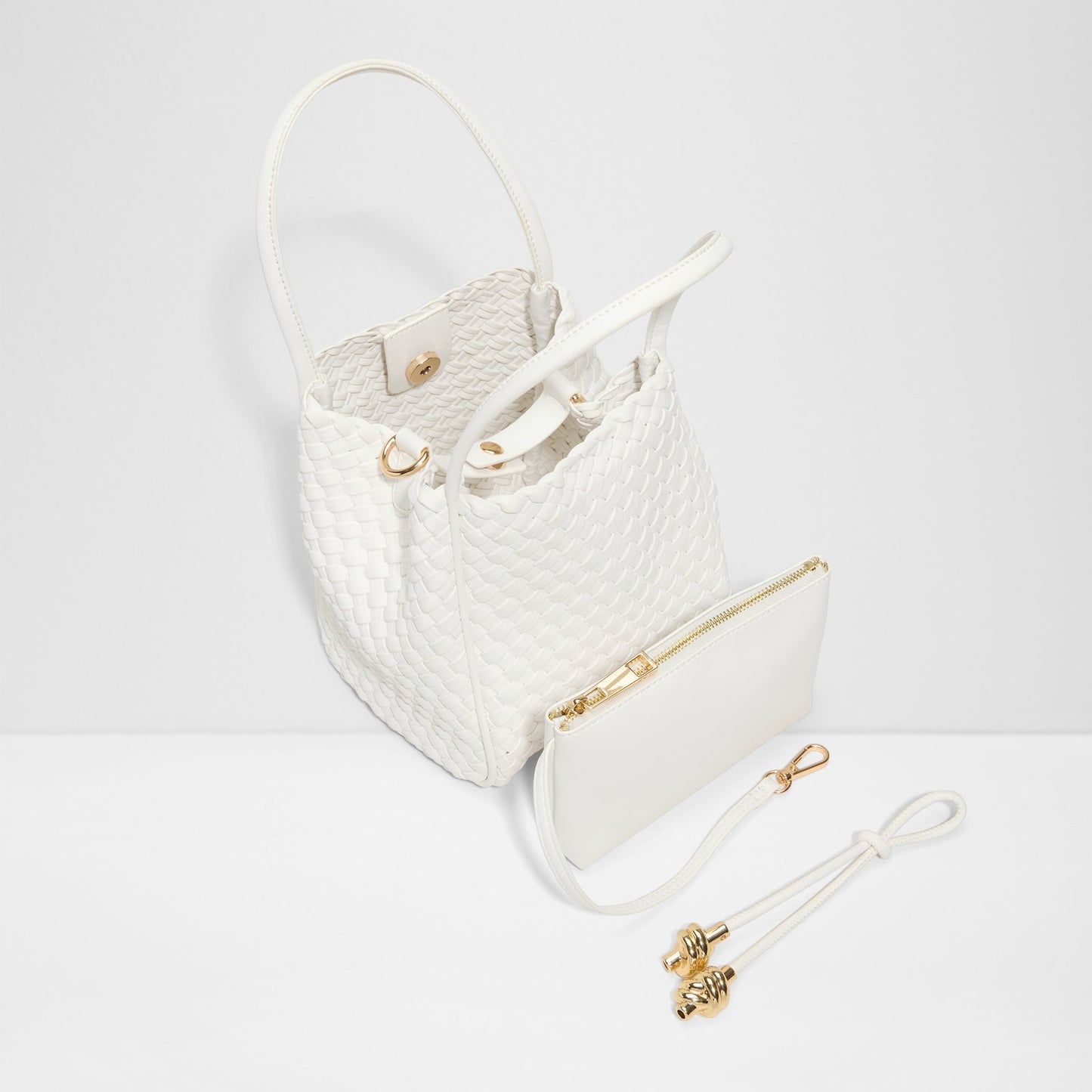 Avima - White