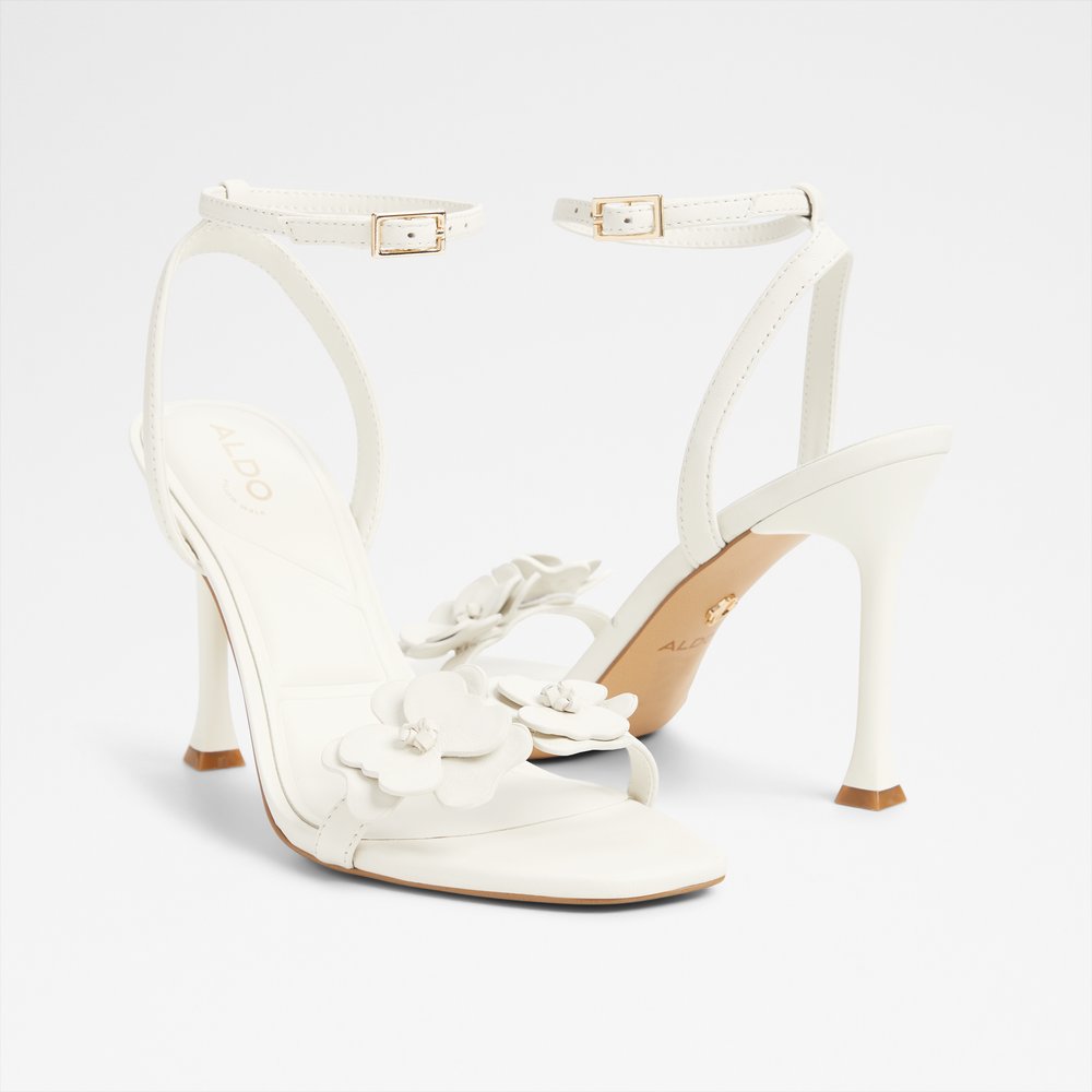Daisylily - White/Bone