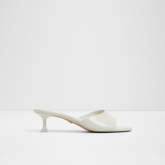 Delphinia - White
