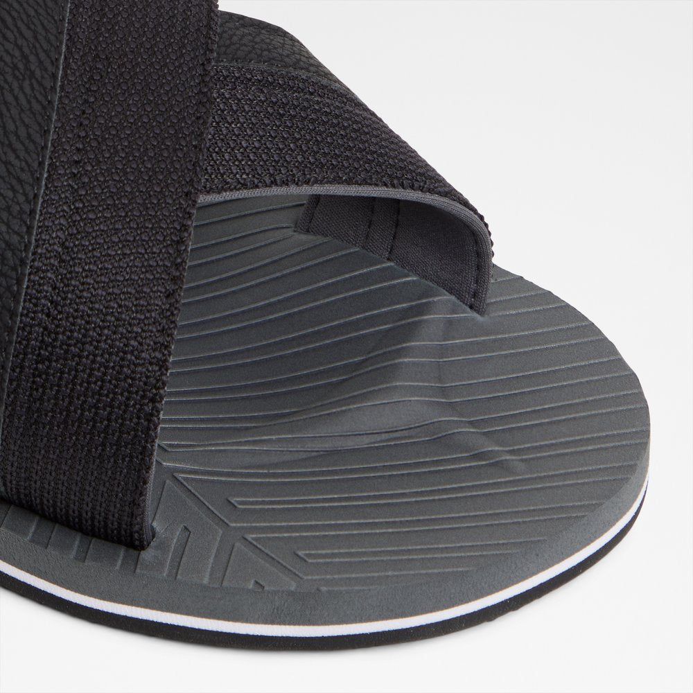 Toti - Black